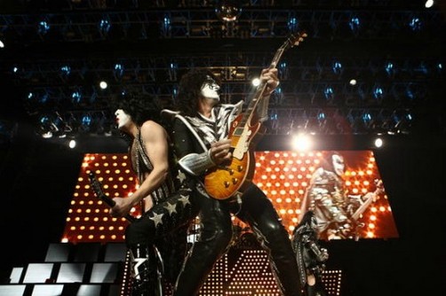 KISS se une al homenaje a Michael Jackson