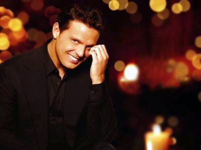 Luis Miguel se entera de la vida de sus hijos vía Twitter