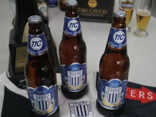 Alianza Lima lanzó hoy su nueva cerveza para salir de apuros económicos