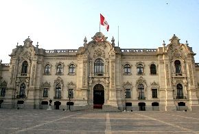 Enrique Cueva es flamante director general de la Oficina de Planeamiento de presidente