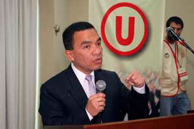 Julio Pacheco no renunció a la presidencia de la 'U' 'todavía'
