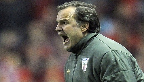 Marcelo Bielsa llama a jugadores de Athletic de Bilbao 'millonarios prematuros'