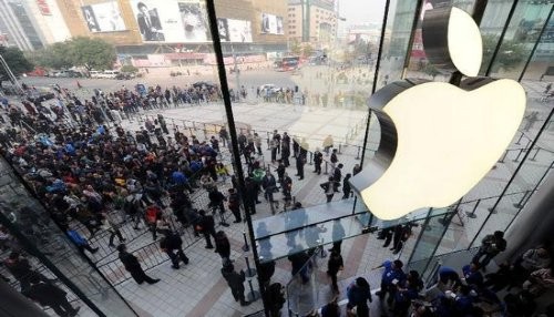 Apple abre su tienda más grande en Asia