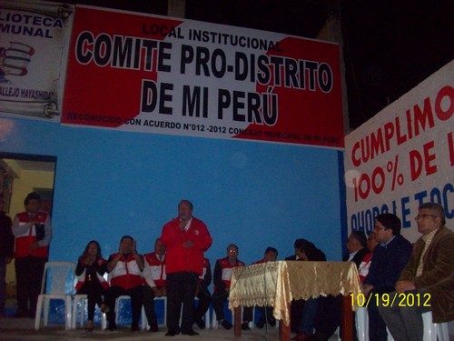 Cívico Pro Distrito de Mi Perú con flamante local