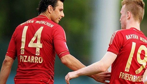 Claudio Pizarro anotó un tanto en la goleada del Bayern por 7-0 al Fürstenfeldbruck