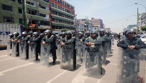 Congresistas apoyan la acción policial en La Parada
