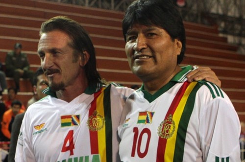 Evo Morales nombró embajador internacional a Sean Penn