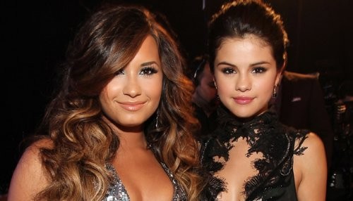 Demi lovato da su apoyo a Selena Gómez después de la ruptura