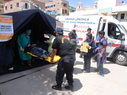 [Huancavelica] Masiva participación en simulacro de sismo de Huaytará