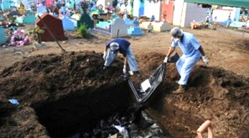 México: hallan fosa con al menos cinco cadáveres en Guerrero