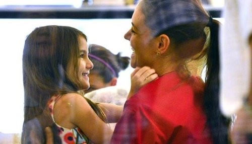 Katie Holmes celebró Acción de Gracias sin Suri