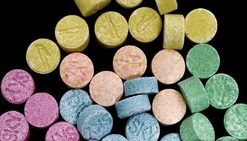 Estudio indica que las pastillas de éxtasis pueden ayudar al estrés post-traumático