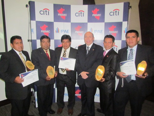 Caja Sullana recibe triple Reconocimiento en Premic 2012