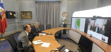 Canciller chileno sostuvo una videoconferencia con el presidente Sebastián Piñera  desde La Haya