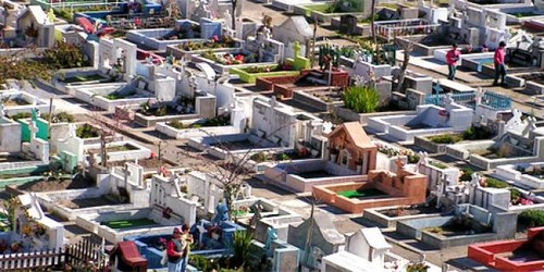 La verdad sobre el cementerio de Santa Rosa en Puente Piedra