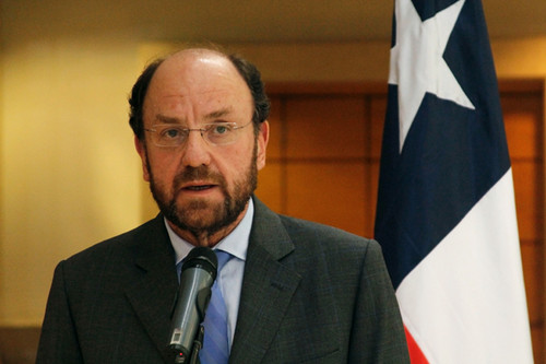 Canciller chileno recibió la Declaración de Arica y Tacna