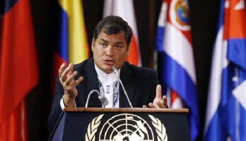 Rafael Correa: 'Hugo Chávez es muy necesario'