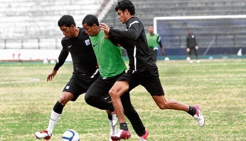 Alianza Lima irá a España para hacer su pretemporada 2013 y jugaría con el Atlético de Madrid