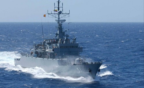 Armada colombiana rescata a dos percadores en aguas nicaraguenses