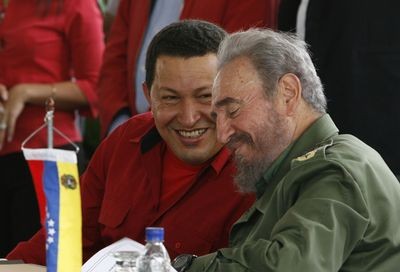 Fidel Castro sobre Hugo Chávez: los médicos luchan por su restablecimiento
