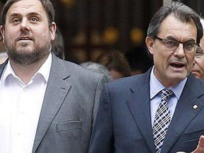 España: Artur Mas firma pacto con Junqueras para que Cataluña celebre consulta en 2014