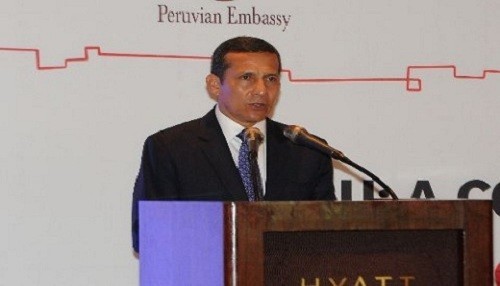 Presidente Humala a los congresistas: deben reciclar su pensamiento