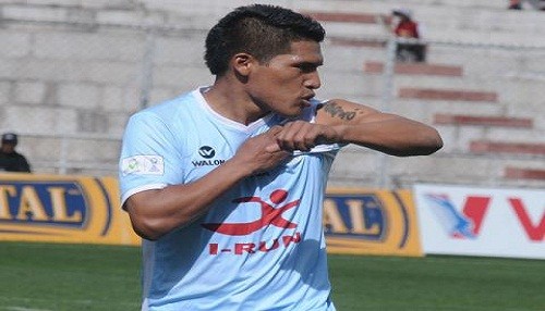 Peruano Andy Pando es más goleador que Radamel Falcao