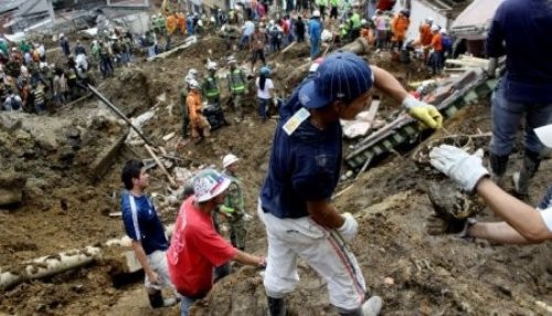 Colombia: 5 muertos y 20 personas sepultadas tras un alud