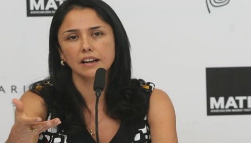 Nadine Heredia desea a los peruanos feliz año 2013