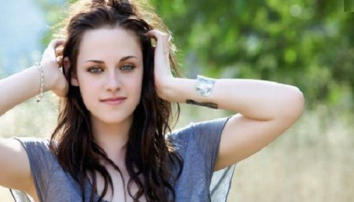 Kristen Stewart es un mal ejemplo para Demi Lovato