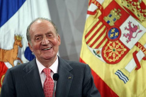 España: el Rey Juan Carlos opina que la crisis es una 'amenaza a la seguridad'