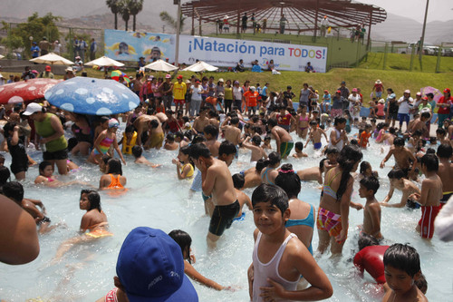 Se esperan más de 800 mil visitas en parques zonales con 'Natación para todos'