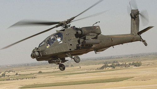 EE.UU recibió 28 nuevos helicópteros de ataque AH-64E Apache