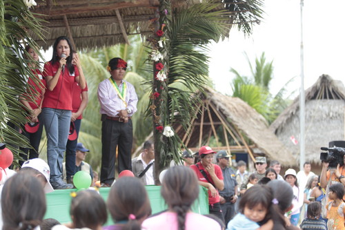 Primera Dama y Ministra de la Mujer inauguraron programa 'Juguemos' en comunidad nativa 'Soledad' en Amazonas