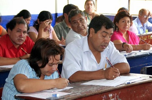 UGEL Huancavelica realiza registro de docentes bilingües