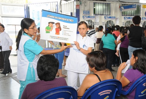 Más de 30 mil Exámenes para Diagnosticar TBC se realizaron en Hospitales de la Solidaridad en 2012