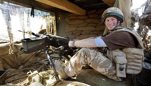 El príncipe Harry confiesa haber matado talibanes en Afganistán