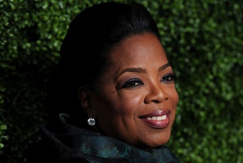 Oprah Winfrey 'se codea' con personajes de Bollywood