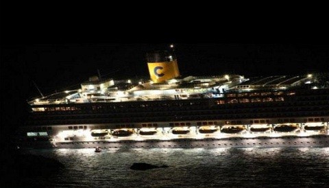 Italia: Joven se encontraba en una caja cuando el crucero se hundió