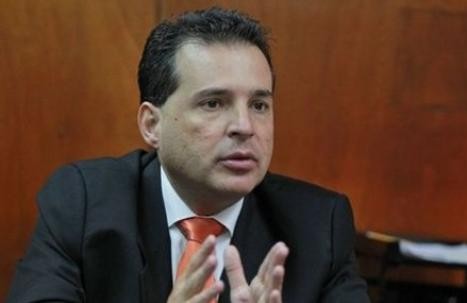 Congreso rechaza acusar constitucionalmente a Omar Chehade