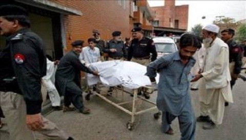 Pakistán: Atentado suicida deja 23 muertos y 40 heridos