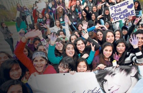 Justin Bieber se presentó en Chile y provocó 700 desmayos