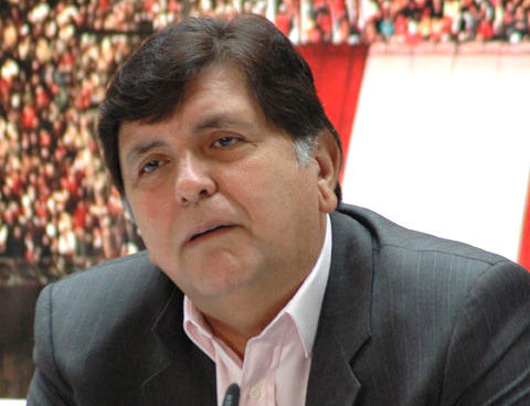 Alan García rechazó haber pedido a Ponce Feijoó chuponear a candidatos en el 2006