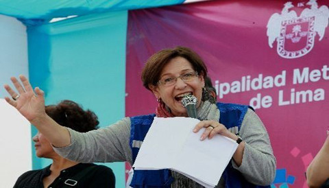 Alcaldesa Villarán hace llamado a cumplir 'Hora Segura'
