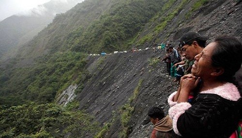 Bus cayó por un barranco y dejó 25 muertos en Bolivia