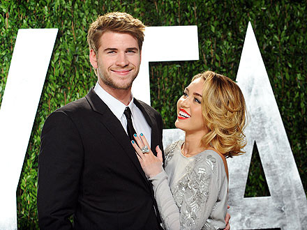 Miley Cyrus le dice 'esposo' a Liam Hemsworth durante entrevista