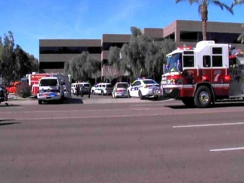 Hallan muerto al supuesto autor del tiroteo en Phoenix