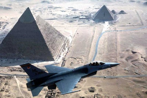 Egipto recibió aviones de combate F-16  de EE.UU.