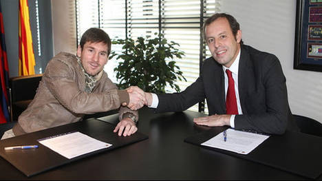 Messi renovó su contrato con el Barcelona hasta el 2018