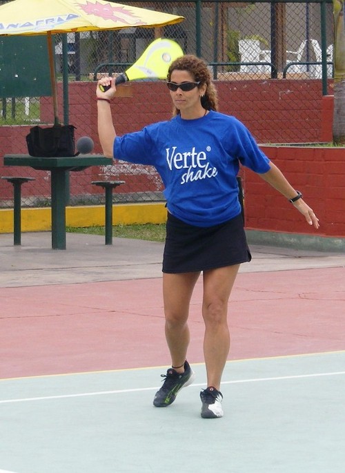 Campeona Nacional absoluta de Paleta FrontÓn Claudia Suarez este Sábado en el Semillero de Campeones